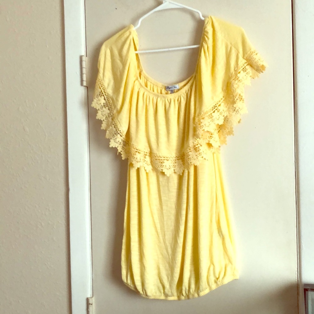 Paper Tee off shoulder Spring and Summer Blouse